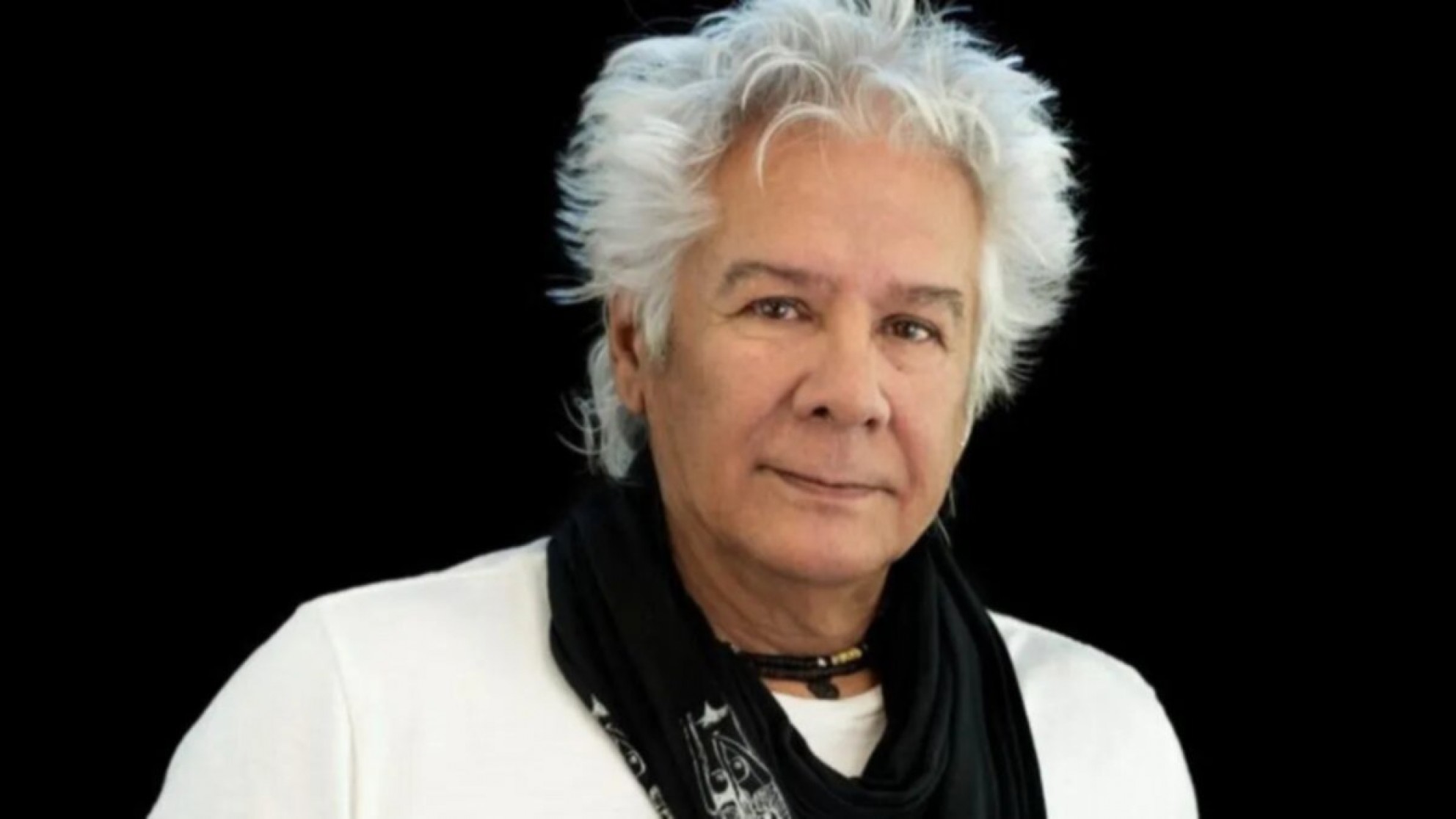 Víctor Heredia fue internado de urgencia y hay preocupación por su salud